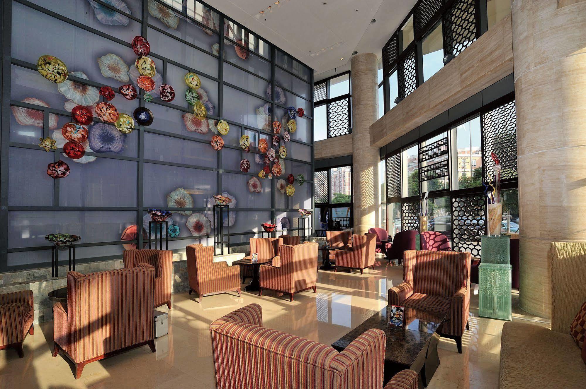 Howard Johnson Caida Plaza Shanghai Exterior foto
